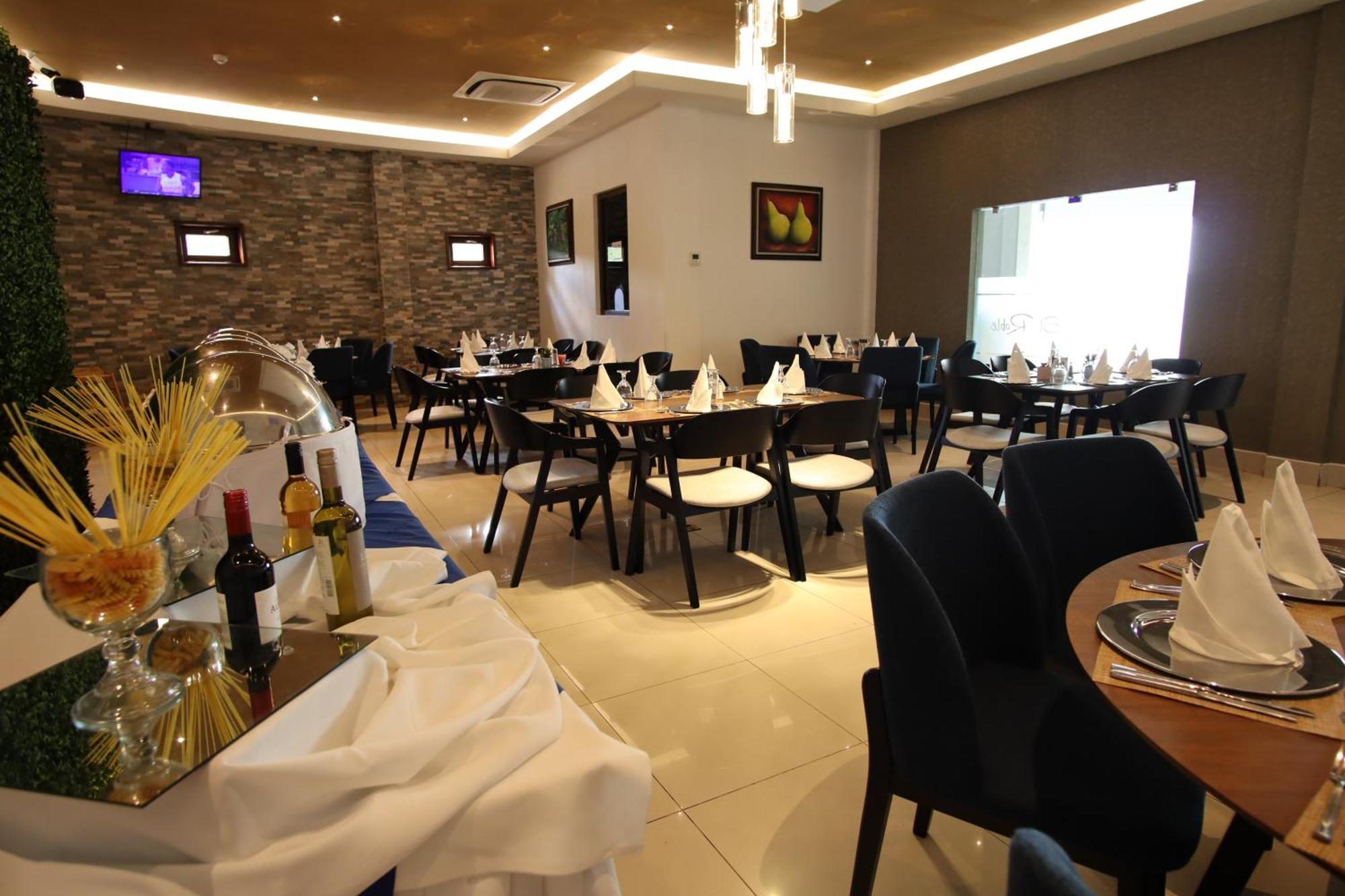 Hotel Agualcas Managua Buitenkant foto